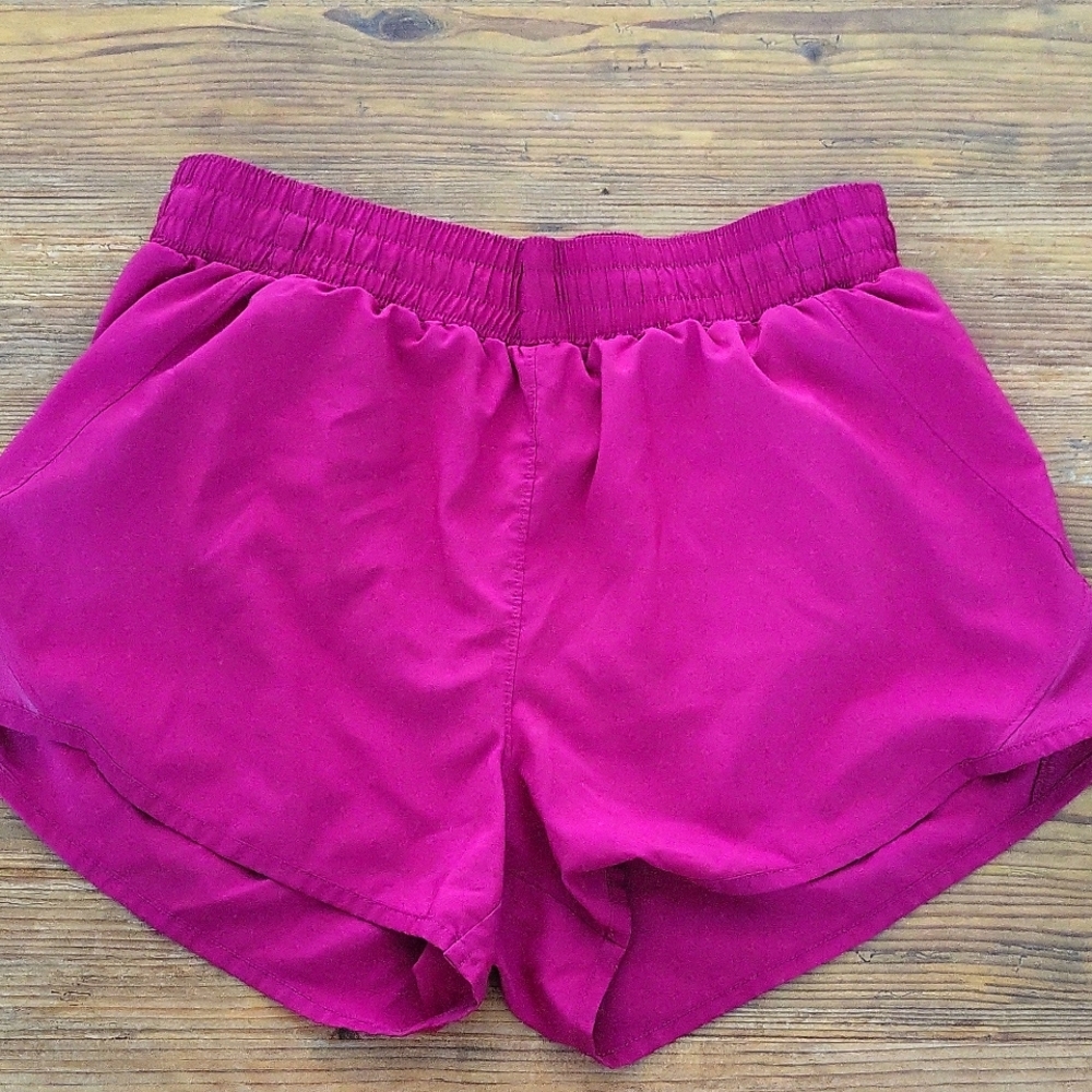 All in motion medium pink shorts